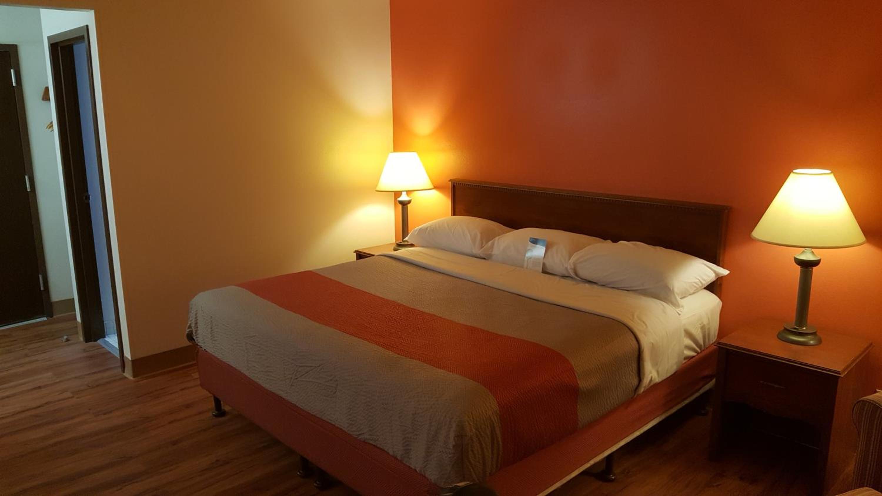 Motel 6 Maryland Heights MO - photo 20