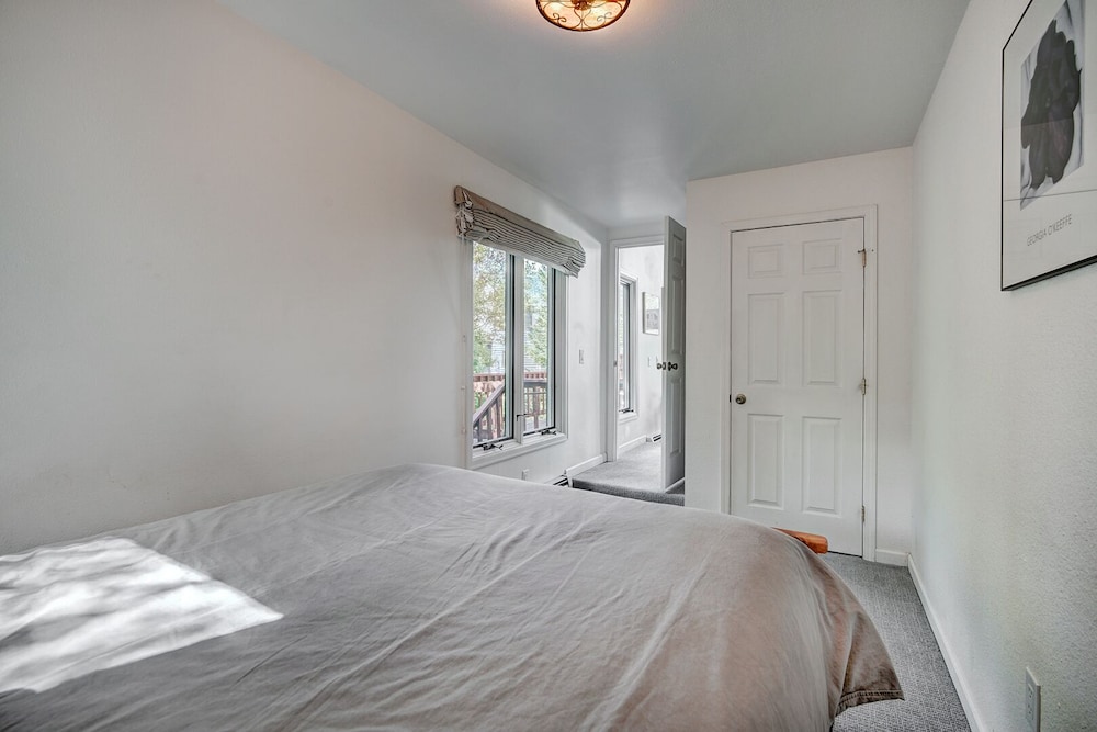 1107 American Way in Breckenridge, United States