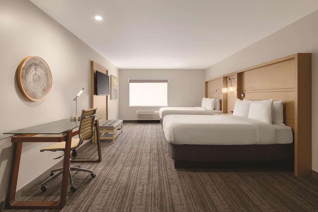 Radisson Hotel Atlanta Airport - photo 9