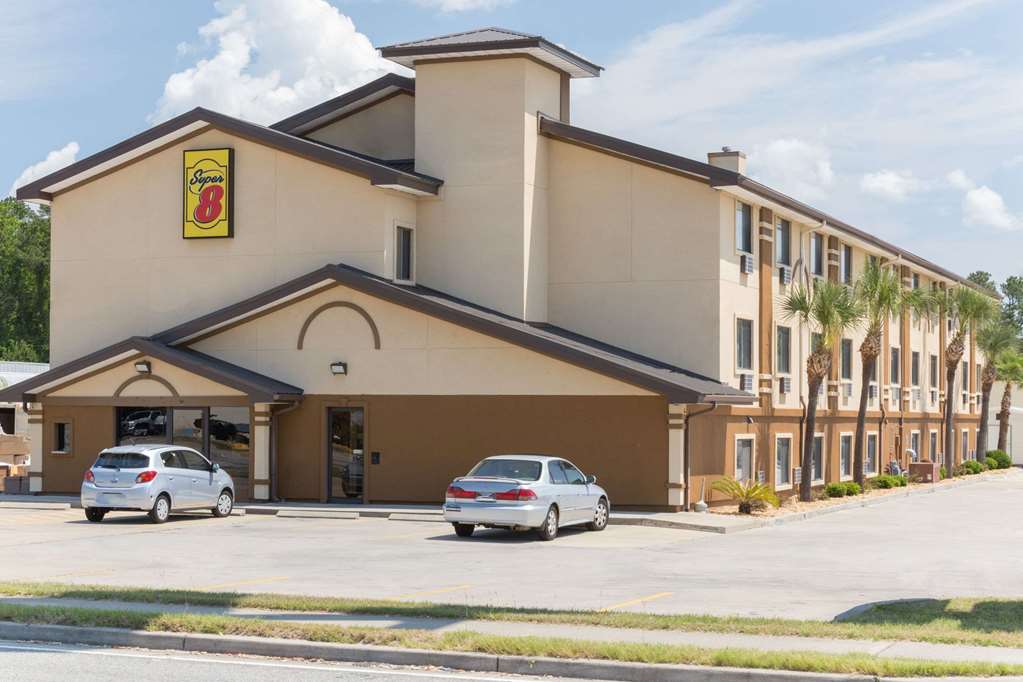 Super 8 by Wyndham Brunswick St Simons Island Area - photo 3
