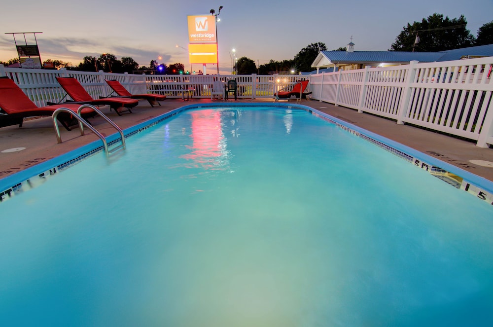 Westbridge Inn and Suites - photo 44