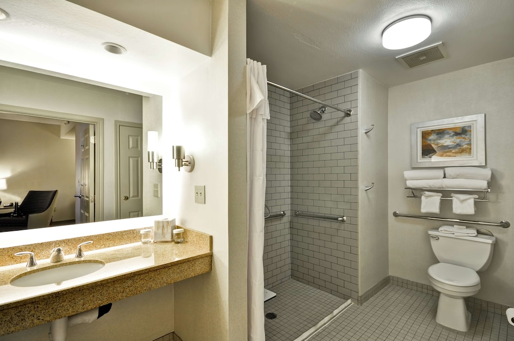 Homewood Suites by Hilton Phoenix Biltmore - photo 48