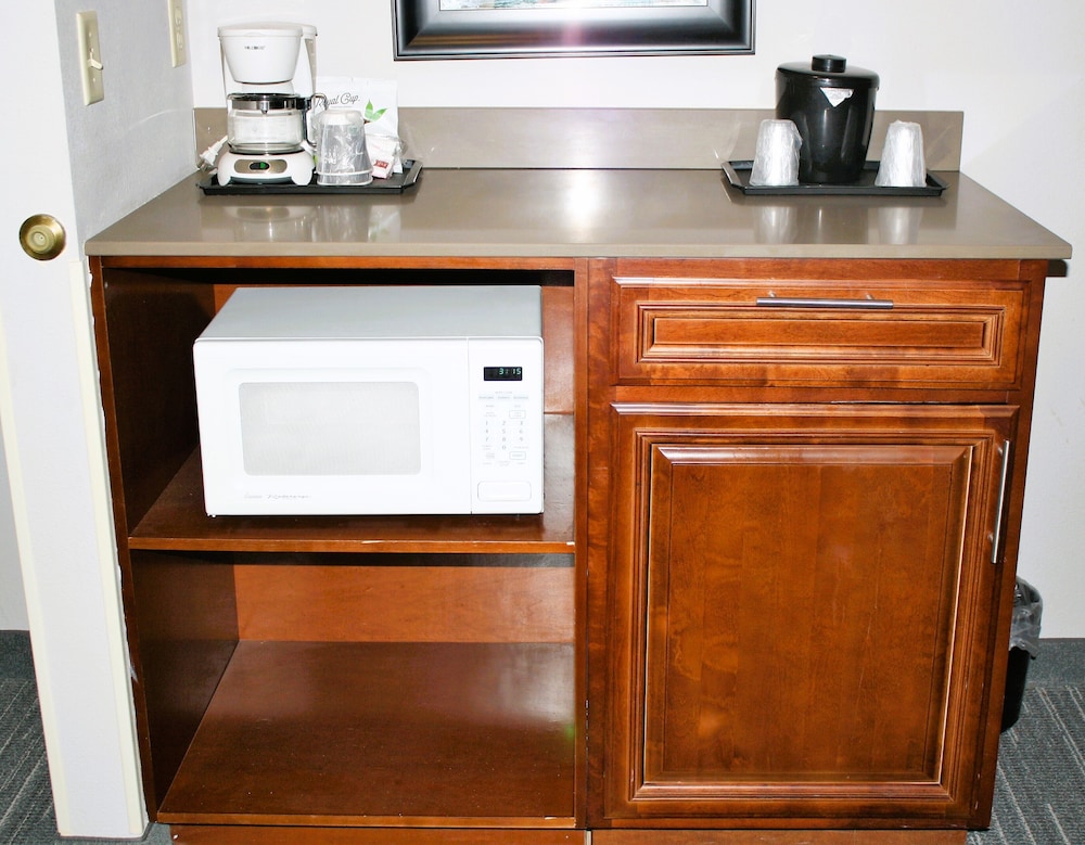 Country Inn & Suites by Radisson Salina KS - photo 20