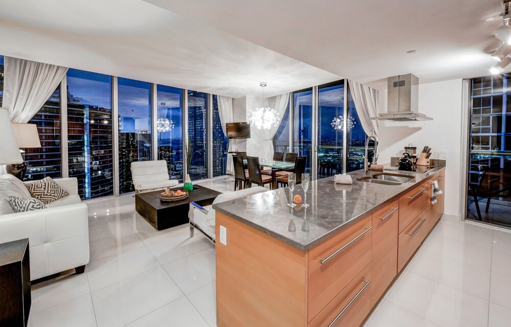 Private Residences at ICON Twr3 by JOS17 - photo 65