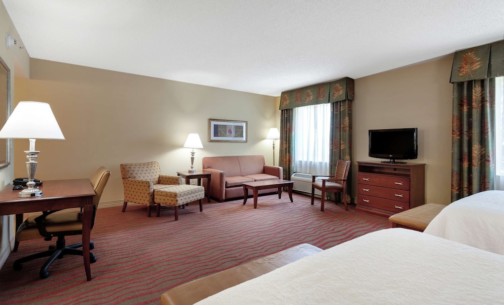 Hampton Inn & Suites Port Richey - photo 11