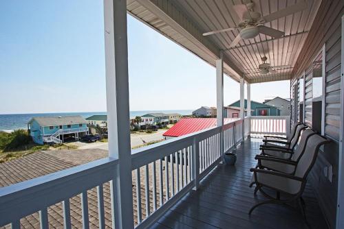 This Is It by Oak Island Accommodations - photo 8