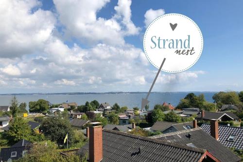 fewo1846 StrandNest luxuriöse Unterkunft am Strand mit 3 Schlafzimmern — hotel in Gluecksburg