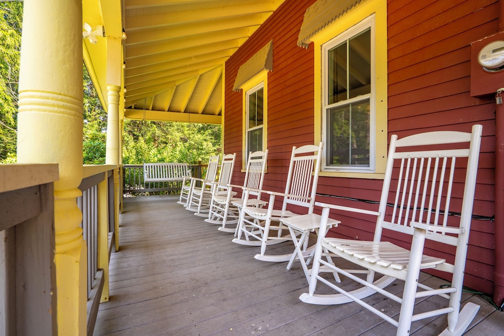 The Aurora Inn & Cottages - photo 193
