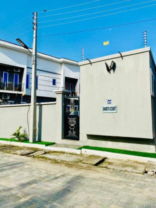 Delightful 3 Bedroom Terrace Duplex En Suite Orchid Rd Lekki Aircon Wifi