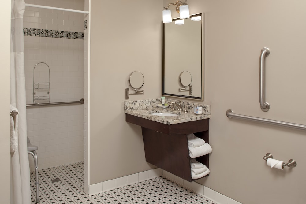The Bolling Wilson Hotel - photo 11