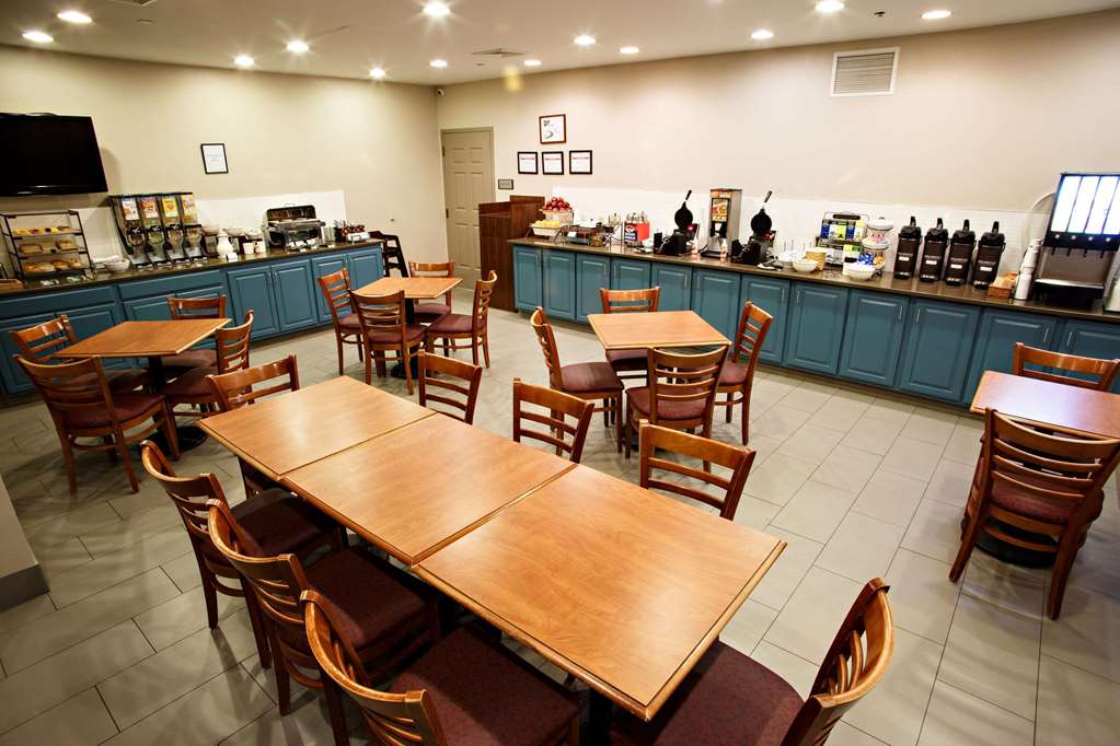 Country Inn & Suites by Radisson Harrisburg West Mechanicsburg - photo 19