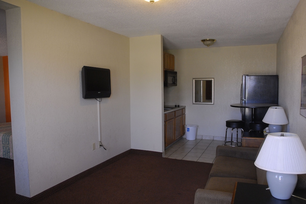 America's Best Inns & Suites - photo 15