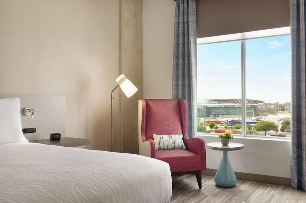 Hilton Garden Inn Austin Central - photo 12