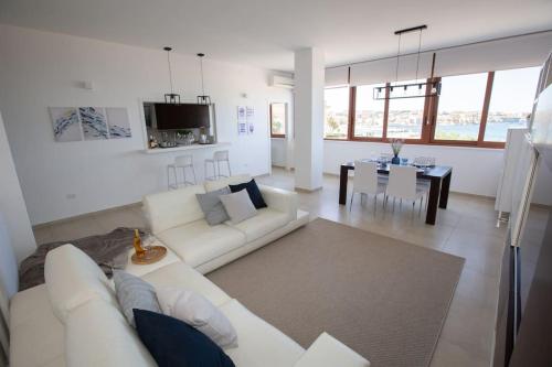 Casa Niuccia Ortigia Vista Mare — 4-Star Luxury Hotel in Siracusa, Italy