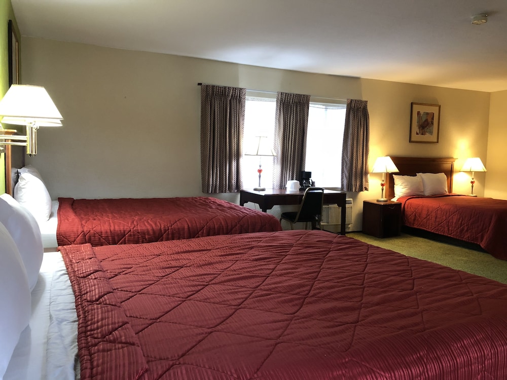 Red Bluff Inn - photo 8