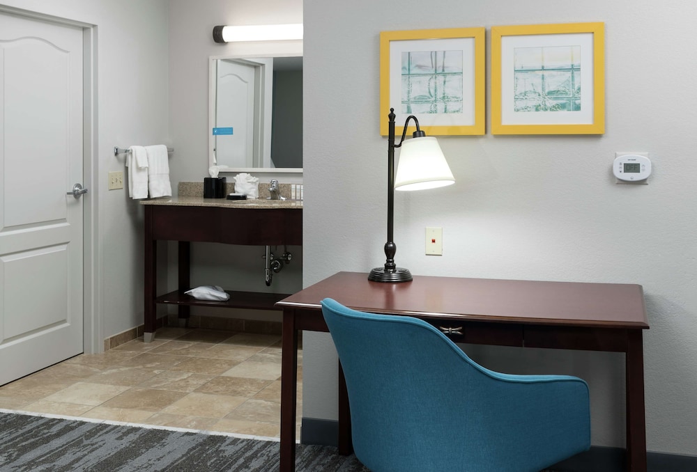 Hampton Inn & Suites Rochester North - photo 10