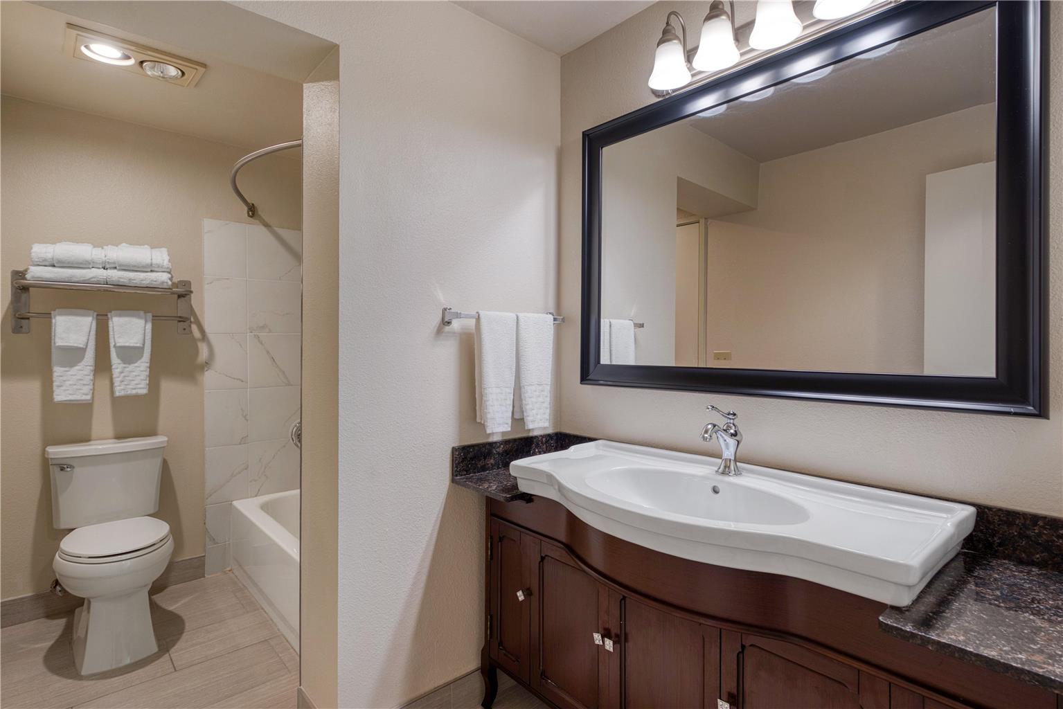 Best Western Alderwood - photo 32