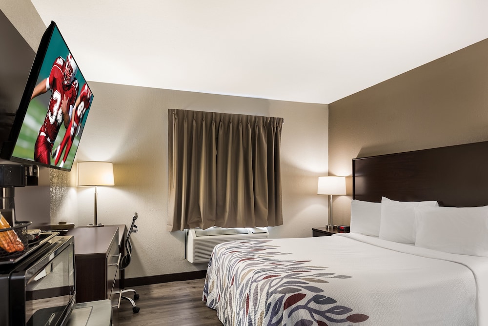 Red Roof Inn Allentown South - photo 20