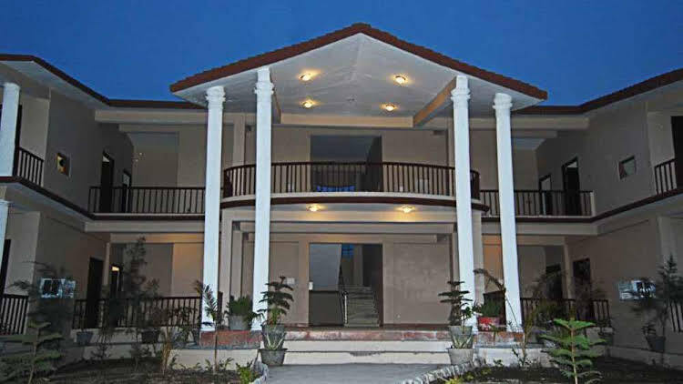Clarks Inn Corbett Resort & SPA Corbett