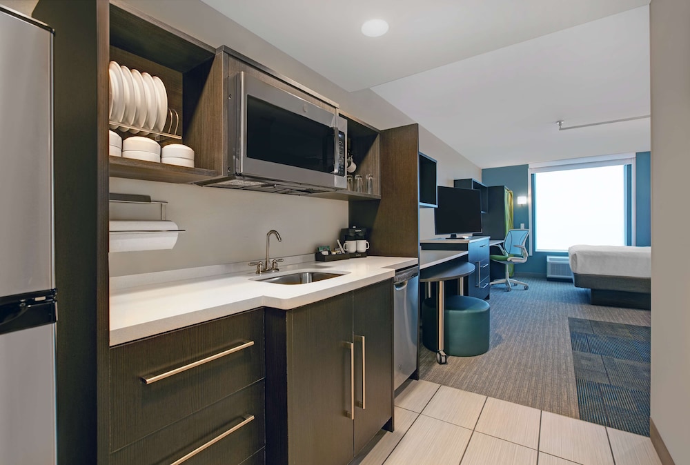 Home2 Suites Asheville Airport - photo 17