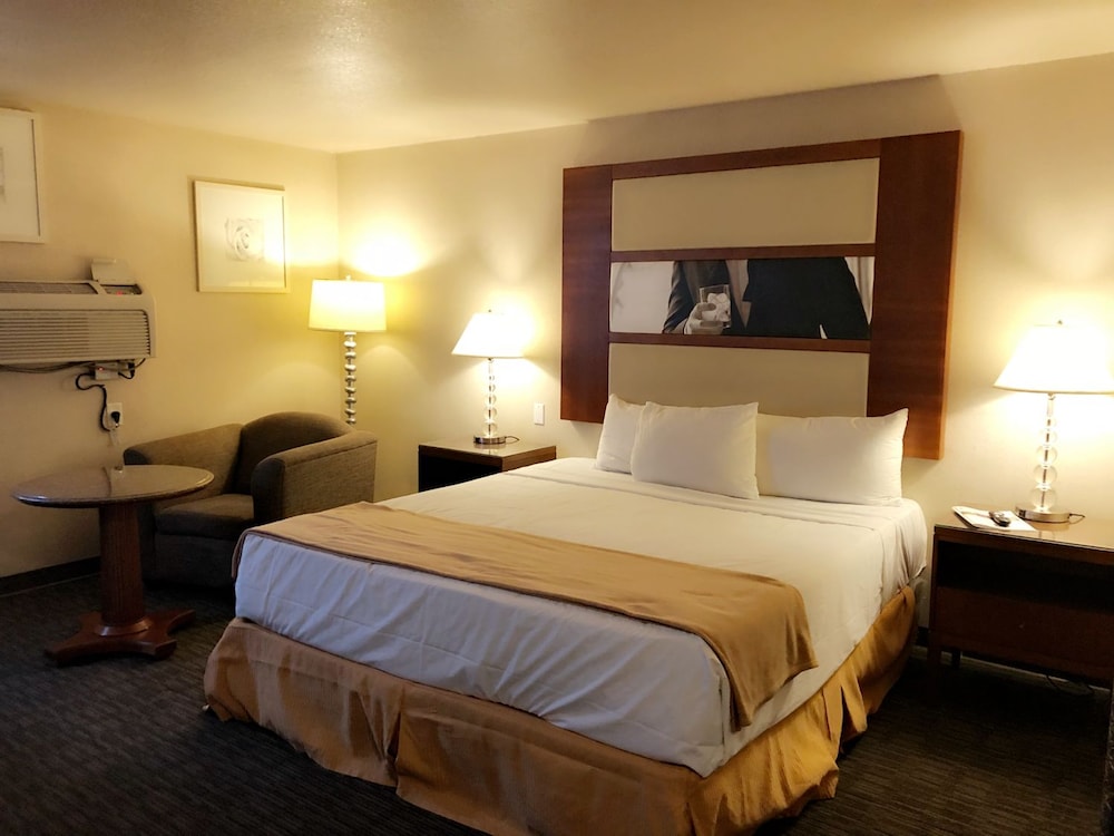 Sunrise Inn Hotel - photo 10