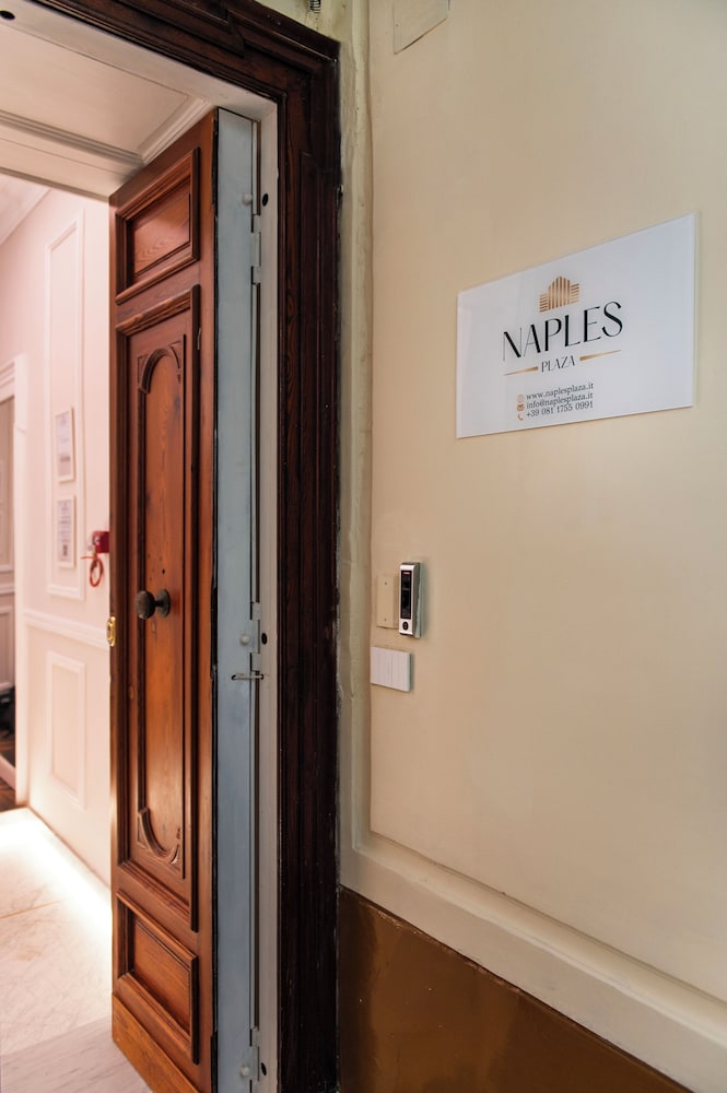 Naples Plaza Duomo - last minute hotel in Naples