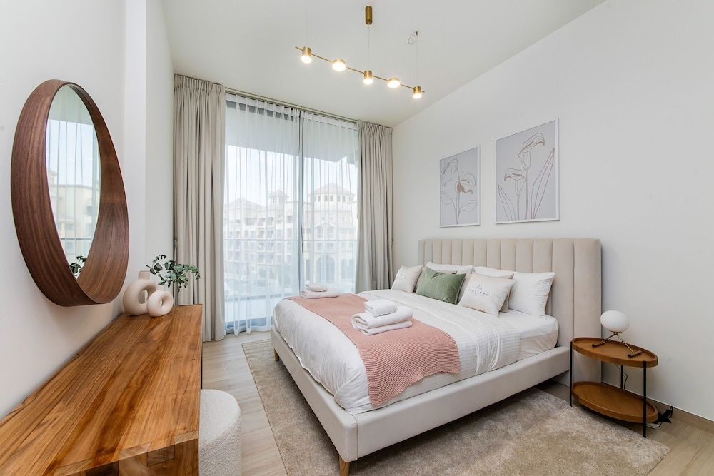 Brand New 1 Bedroom Apartment JVC — 4-Star Luxury Hotel in Dubai, United Arab Emirates