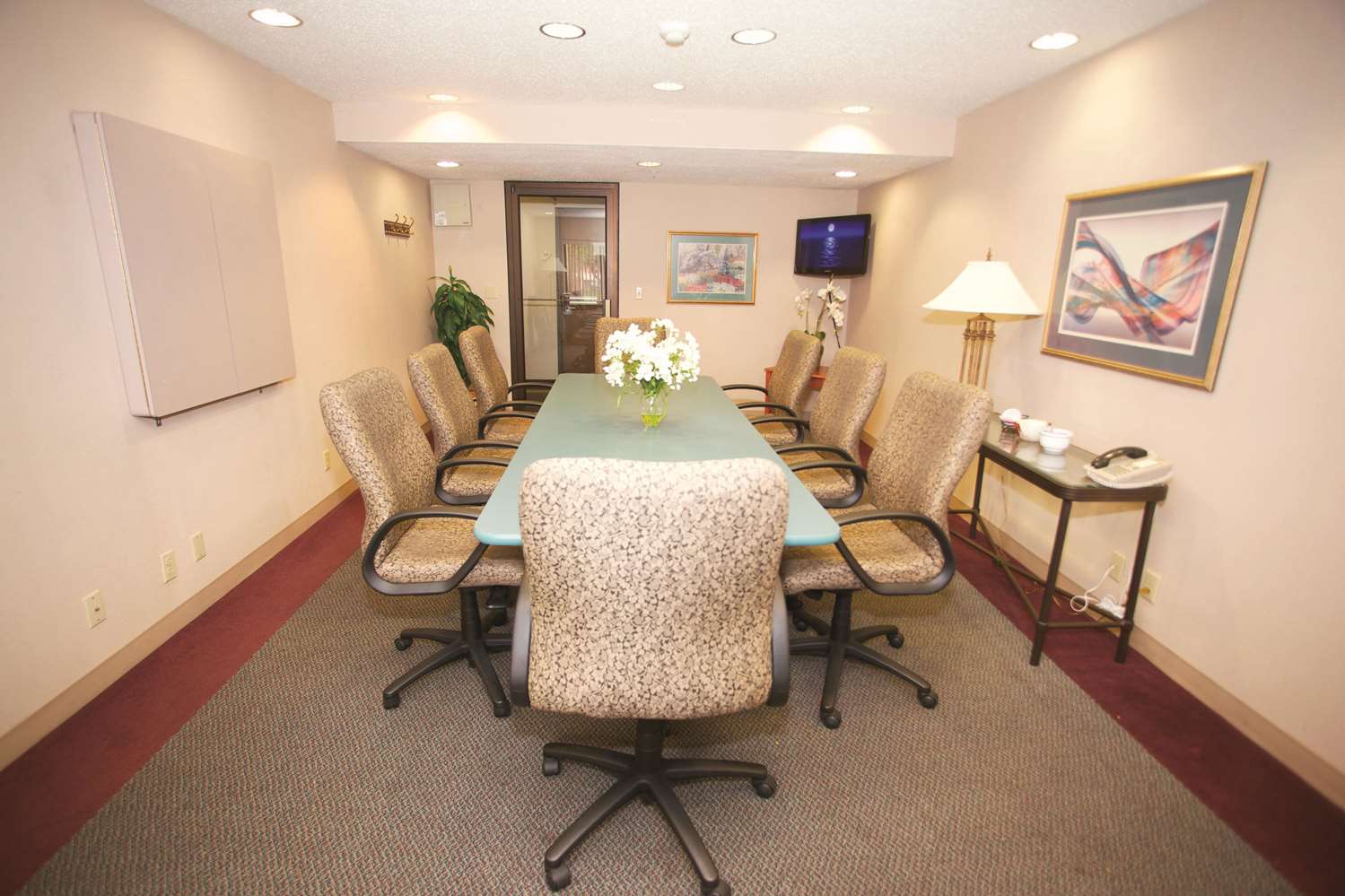 La Quinta Inn Milwaukee West Brookfield - photo 15