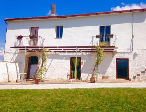 Bed & Wine Rocco Zambri — hotel in Bovino