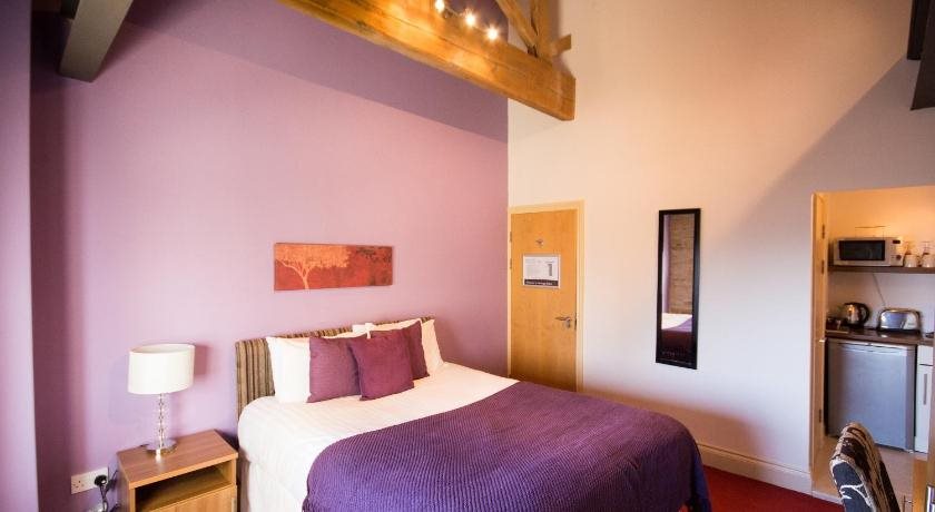 Heritage Serviced Suites Serviced Apartments — 4-Star Luxury Hotel in Huddersfield, United Kingdom