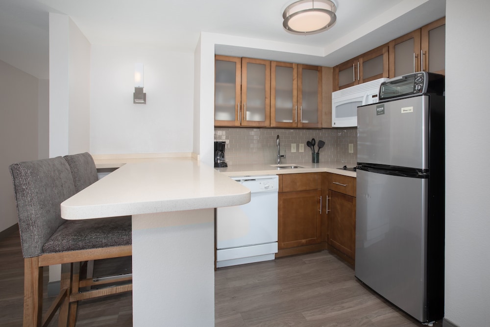 Staybridge Suites Denver International Airport by IHG - photo 27