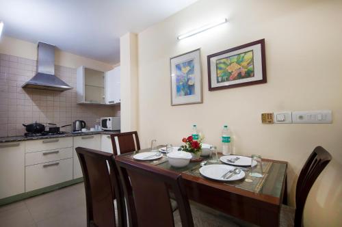 Imperial Apartments Huda City