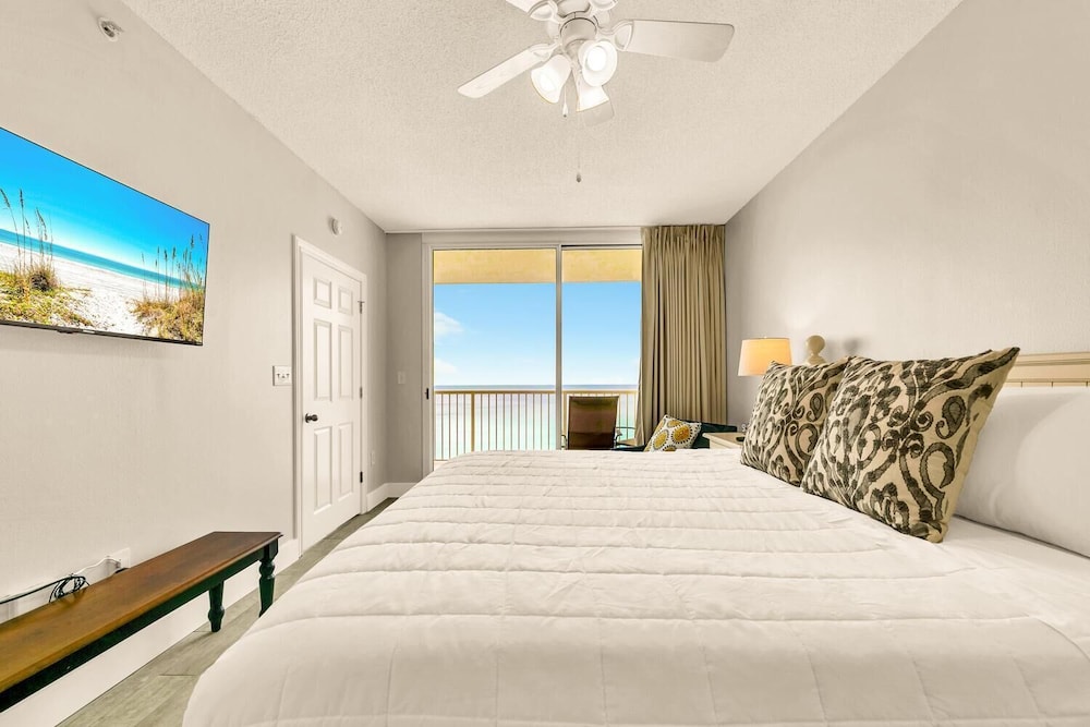 Majestic Beach Towers 2 1002 - photo 5
