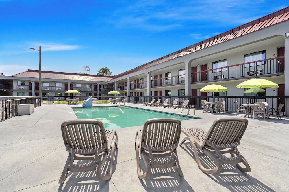 Red Roof Inn Wilmington NC - photo 27