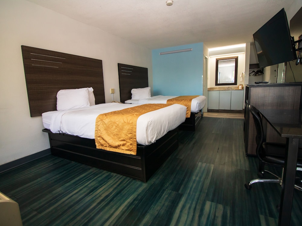 Sweet Dream Inn University Park - photo 8