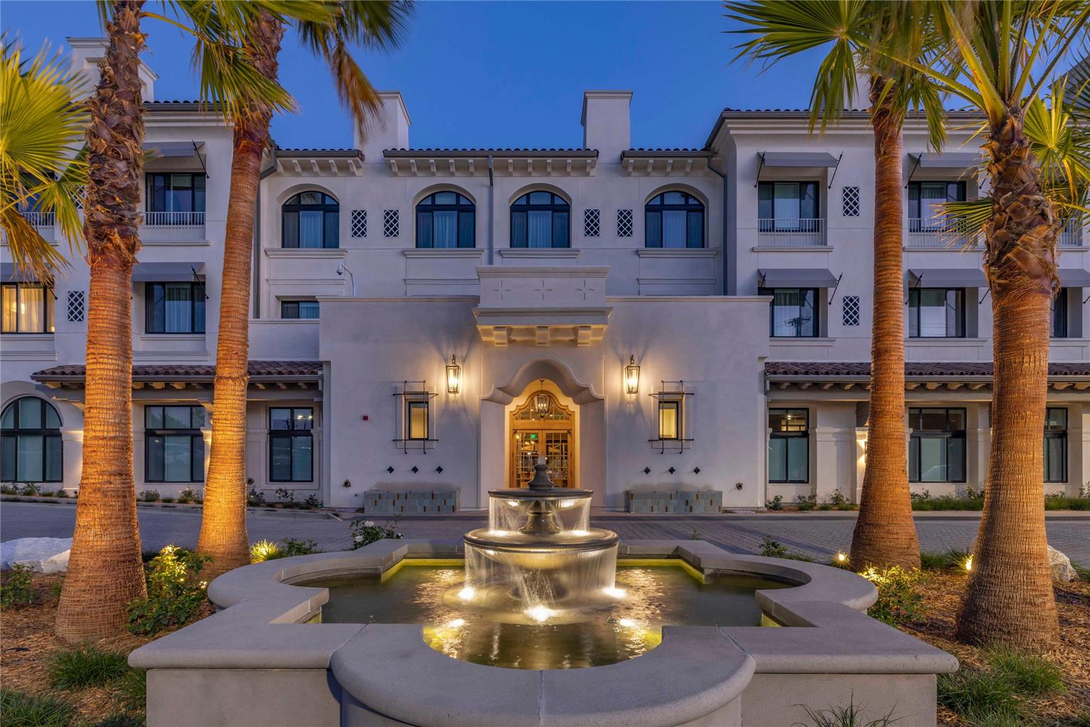 Cambria Hotel Calabasas Malibu — 4-Star Luxury Hotel in Calabasas, United States