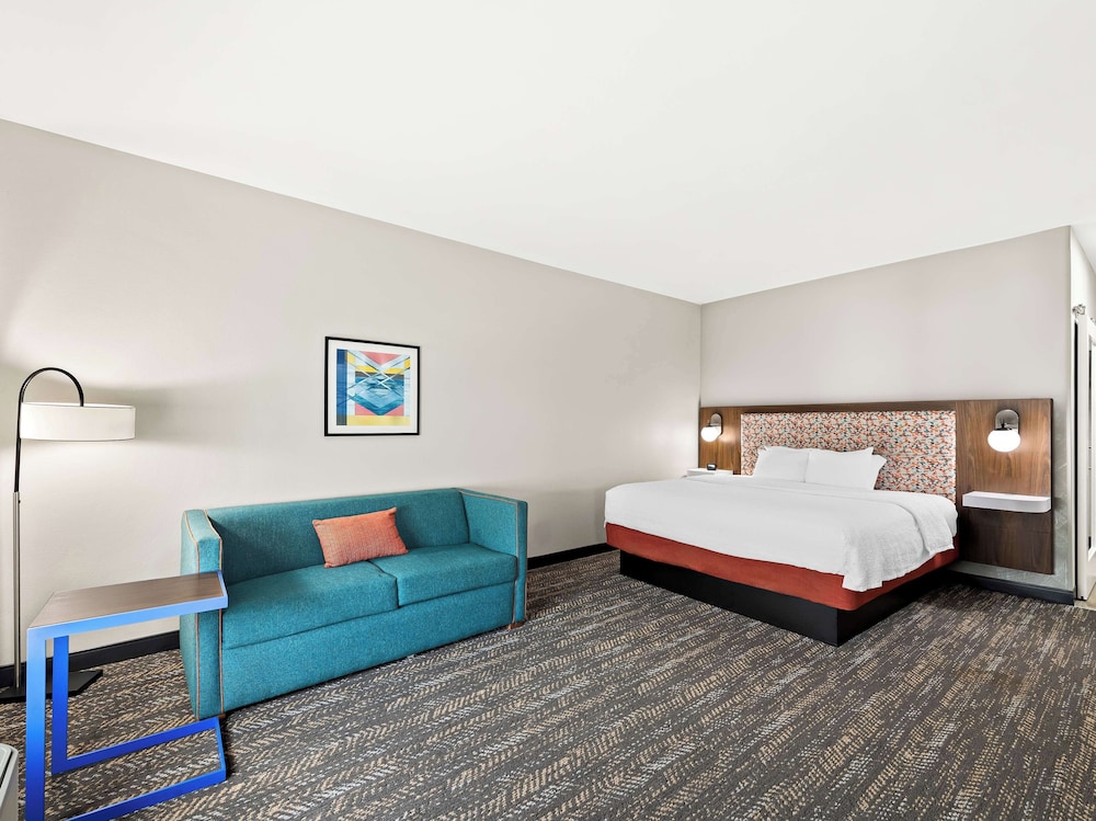 Hampton Inn Longview - photo 17