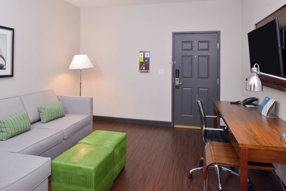 Four Points by Sheraton Mt Prospect O'Hare - photo 22