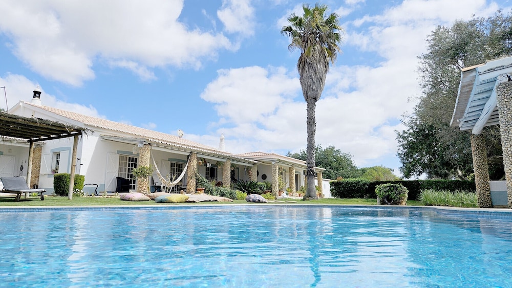 Toca do Fradinho Pera 3 7Km da Praia in Silves, Portugal