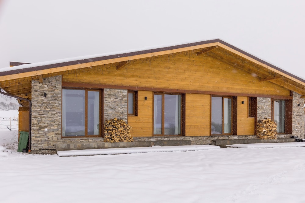 Villas Sofayla & Elyas — 4-Star Luxury Hotel in Razlog, Bulgaria