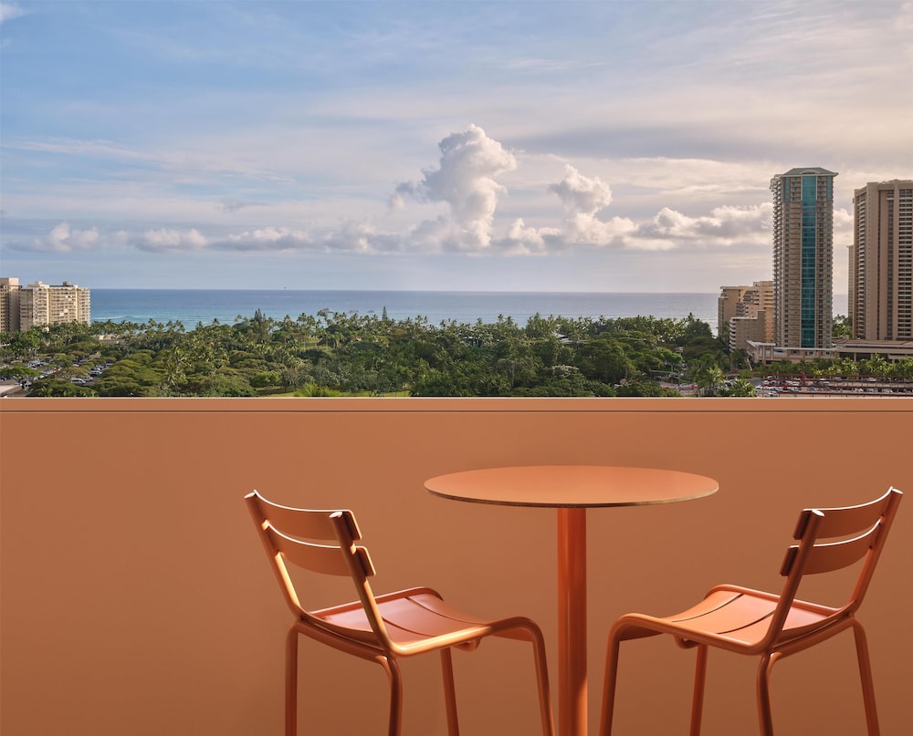 The Ambassador Hotel of Waikiki Tapestry Collection by Hilton - photo 42