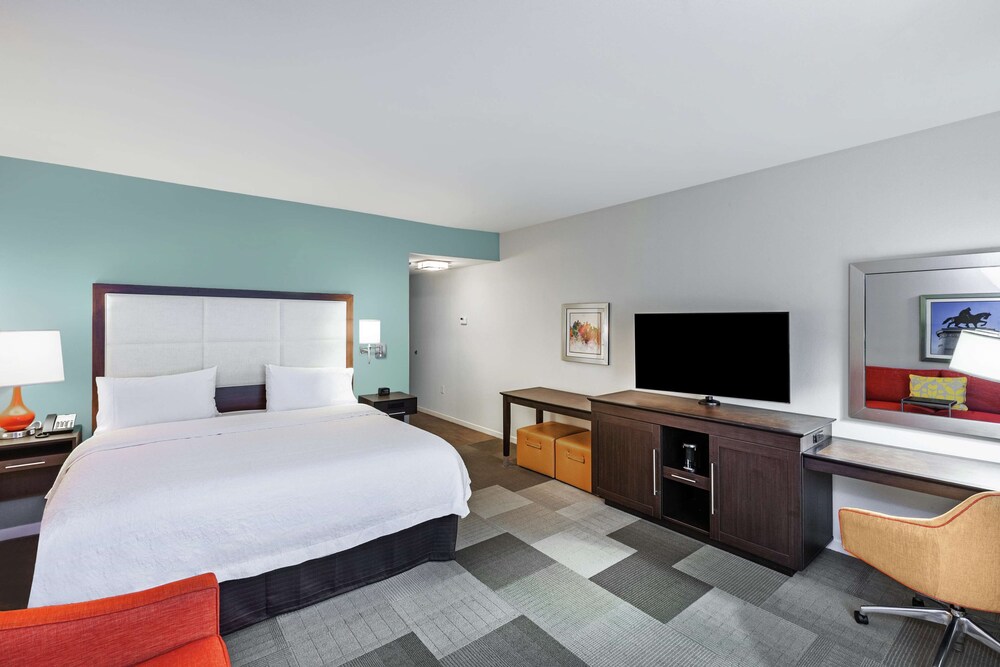 Hampton Inn & Suites by Hilton Houston North IAH - photo 7