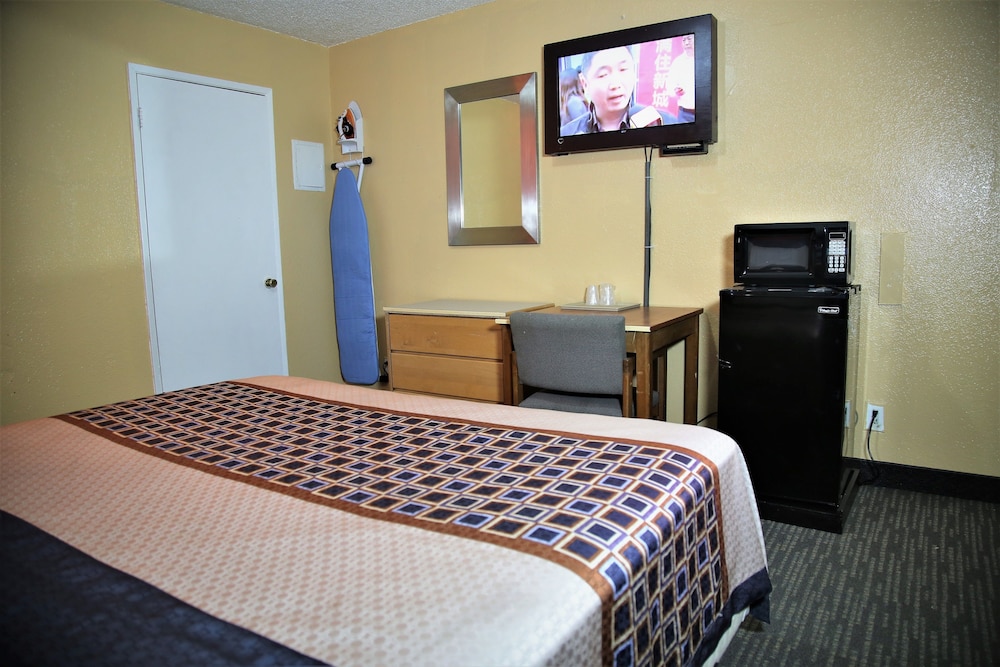 4 Star Motel - photo 6