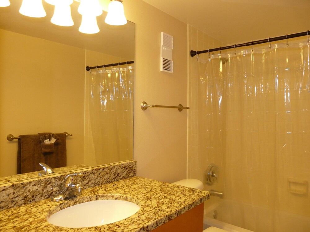 South Seas Tower 3 905 - photo 39