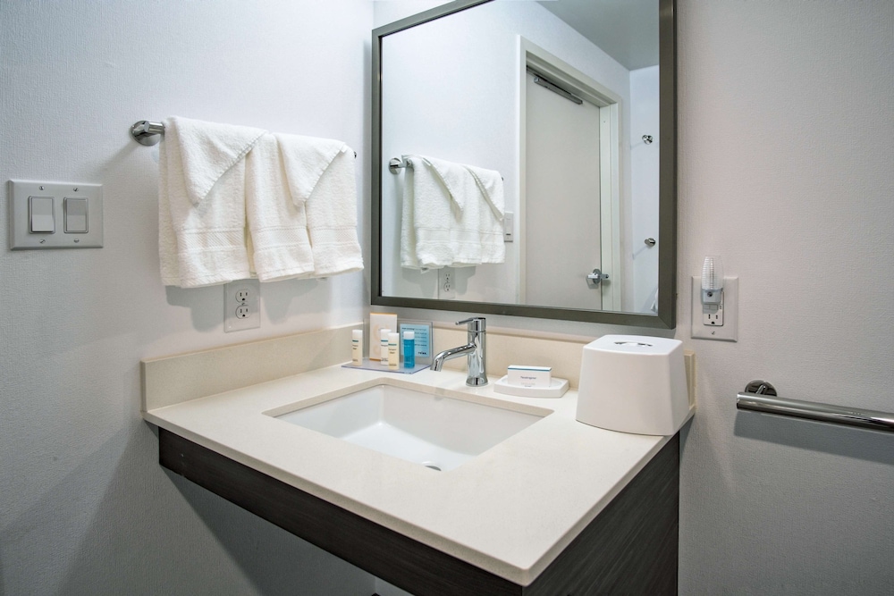 Hampton Inn Oklahoma City Yukon - photo 29