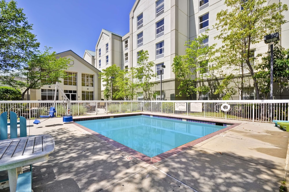 Hampton Inn & Suites Memphis East Germantown Area - photo 49