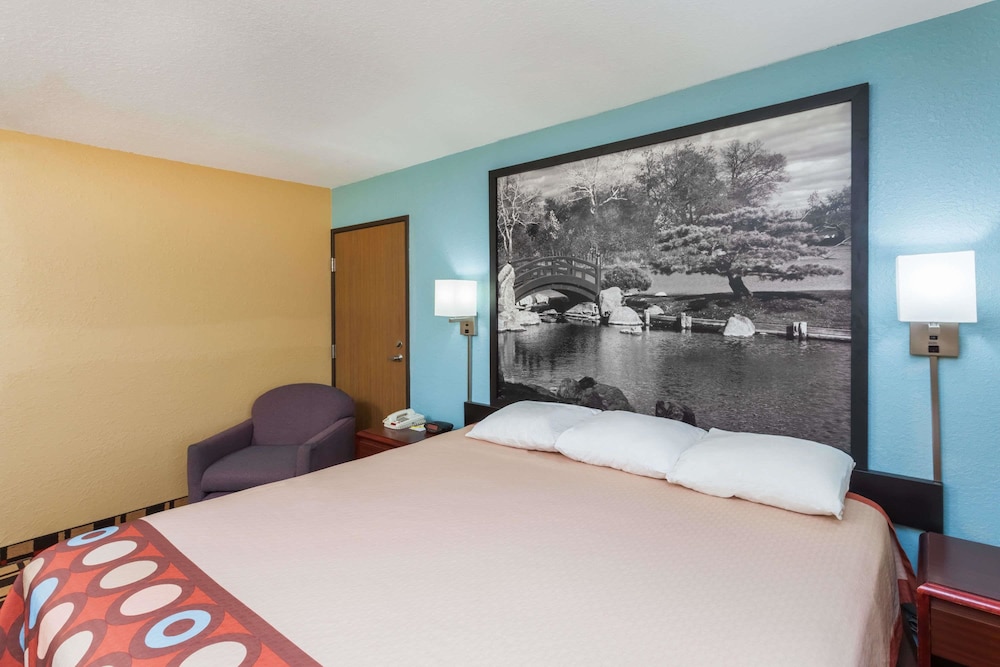 Econo Lodge Chillicothe - photo 5