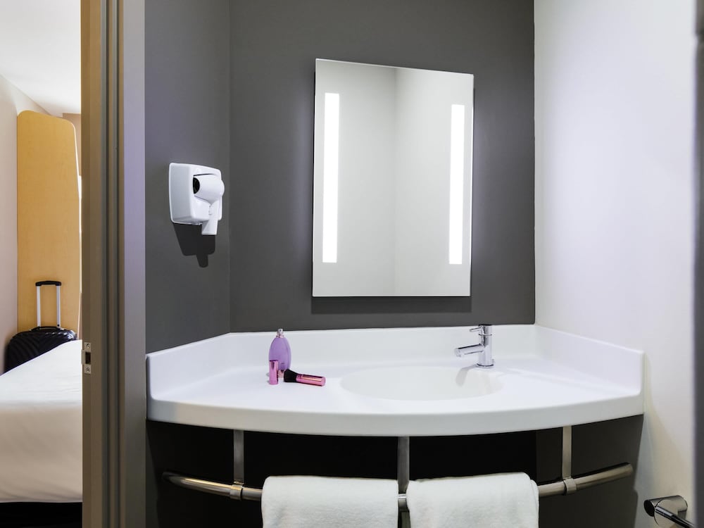 Ibis Tijuana Zona Rio