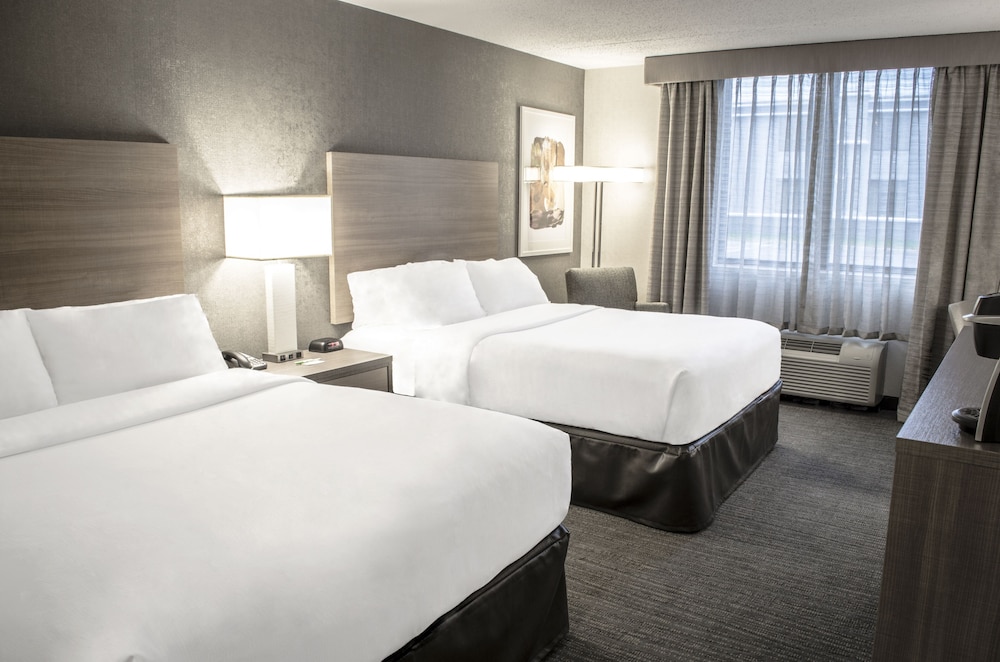 Holiday Inn Fargo by IHG - photo 26
