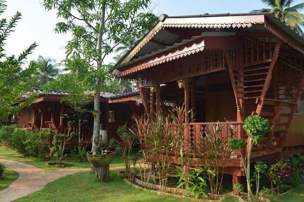 Baansuan Onanong in Amphawa, Thailand